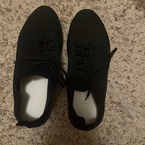 Black 7 1/2 shoes. Brand new